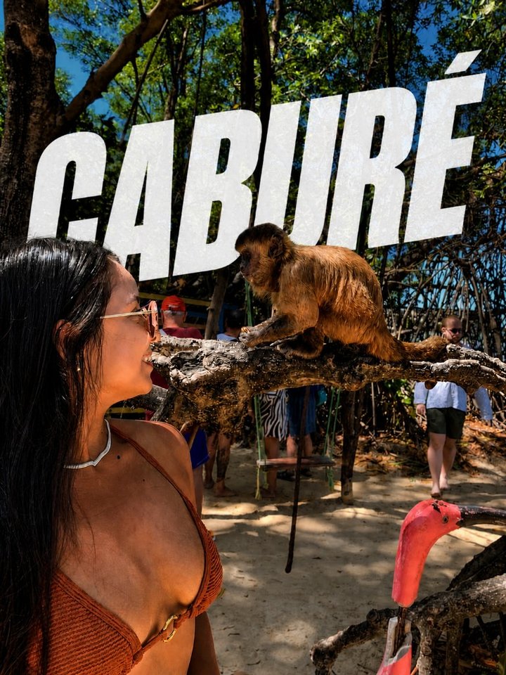 Passeio de lancha até Caburé pelo Rio Preguiças